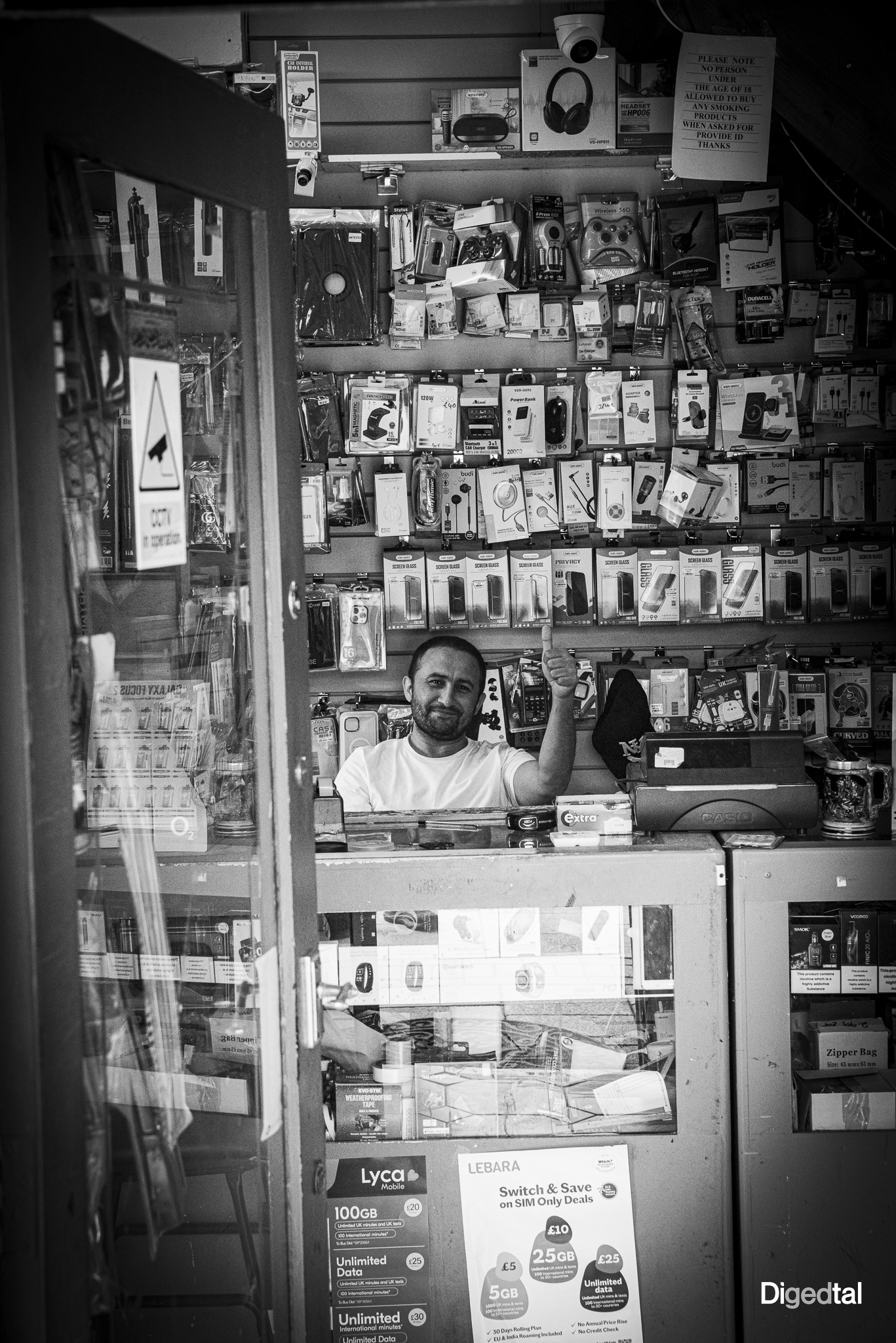 Thumbs Up at Cheshire Mobile